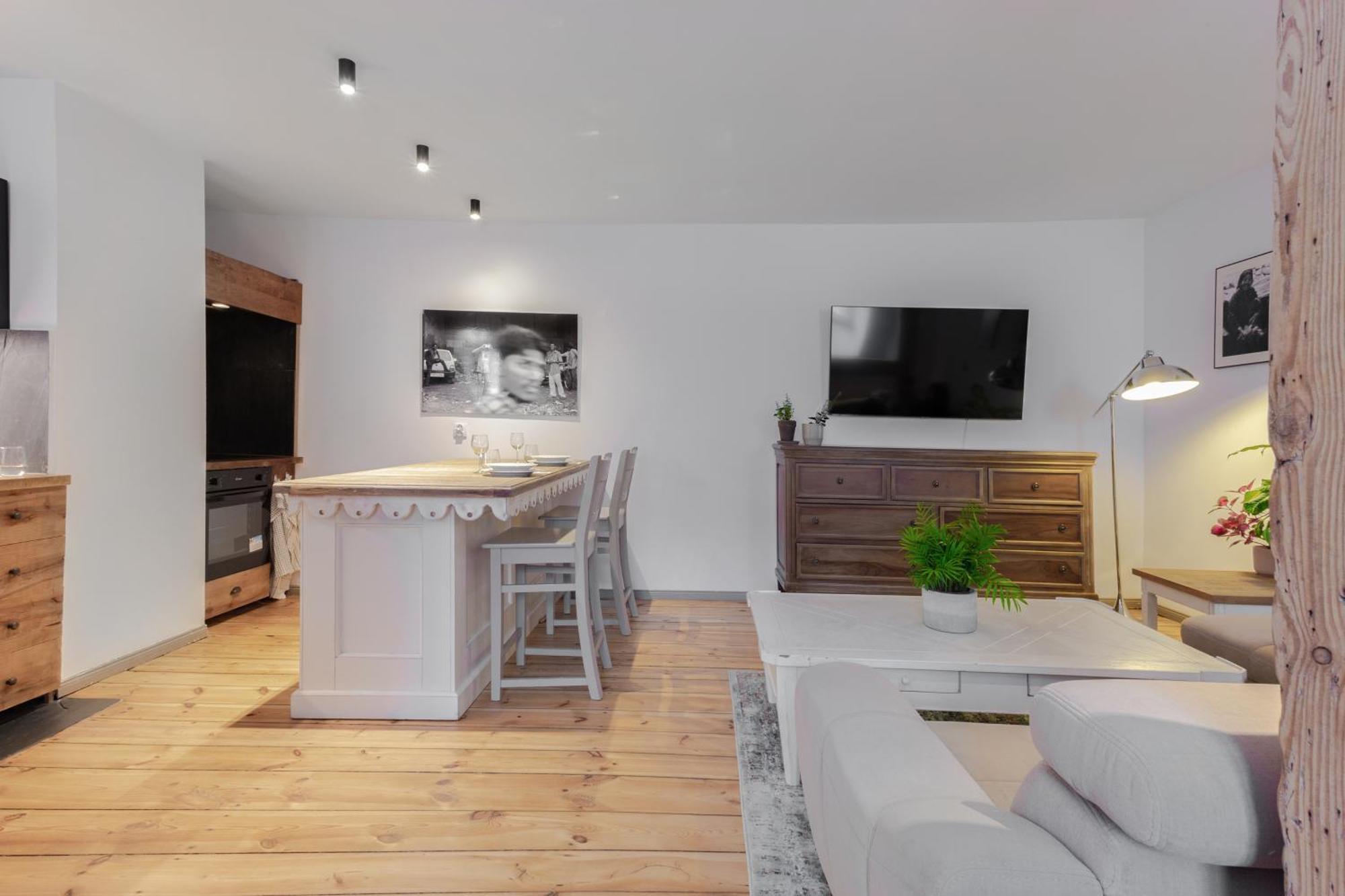 Apartment Klimatyczne Mieszkanie W Centrum