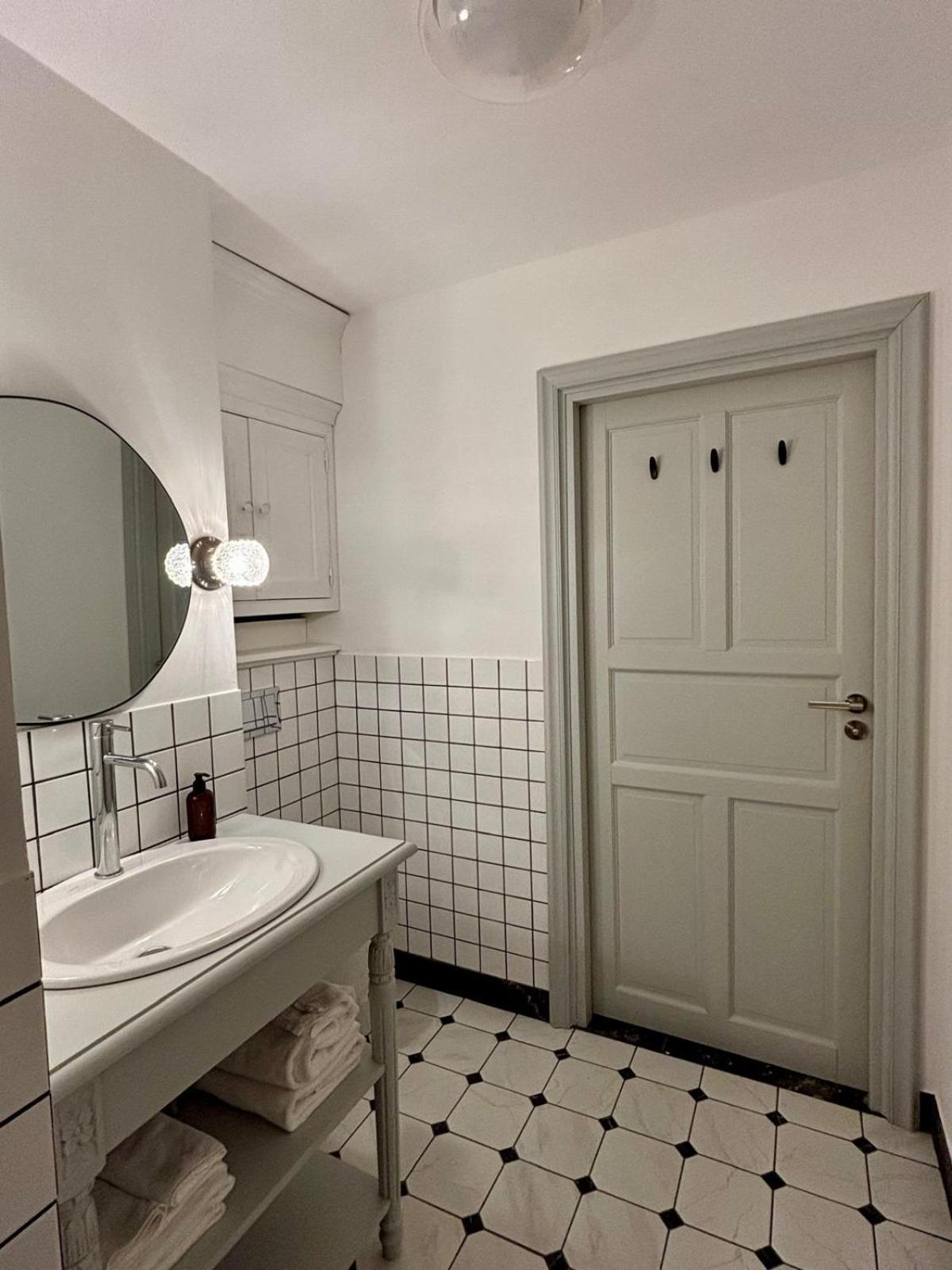 Klimatyczne Mieszkanie W Centrum Apartment
